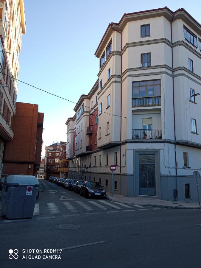 Apartamento Terra Denis León Εξωτερικό φωτογραφία